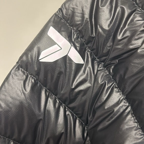 Columbia Arctic Crest Down Jacket - Picture 8 of 8